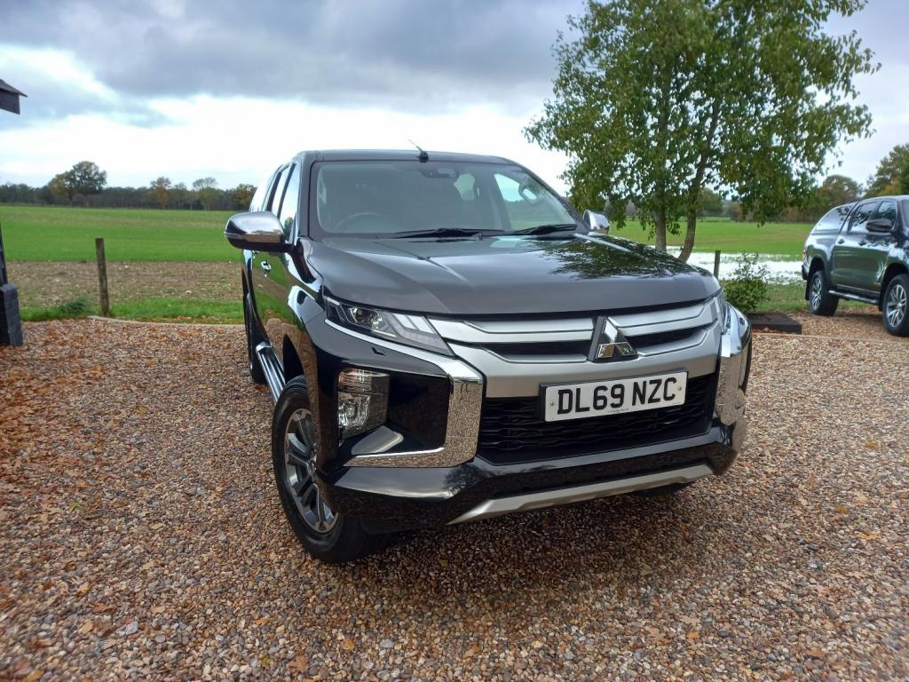 View MITSUBISHI L200 DI-D WARRIOR DCB