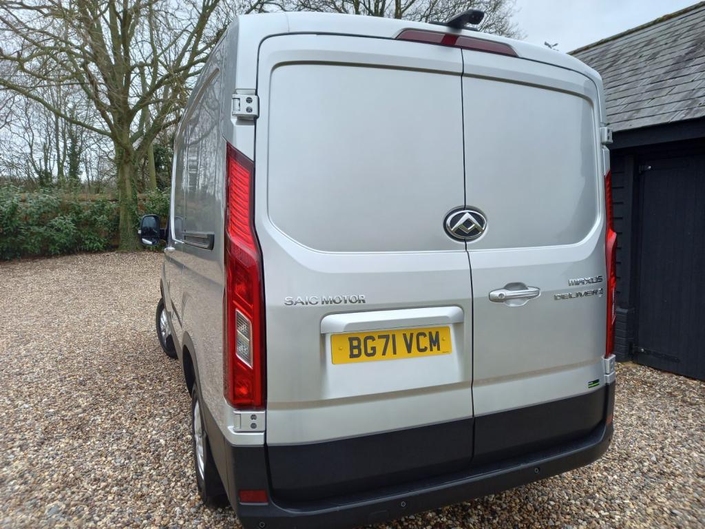 MAXUS DELIVER 9