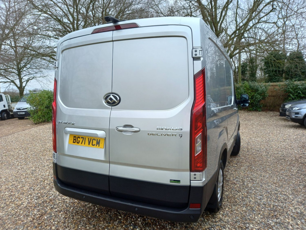 MAXUS DELIVER 9