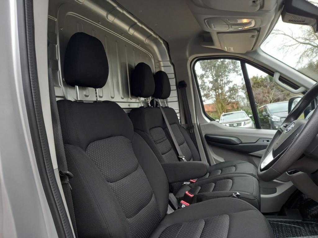MAXUS DELIVER 9