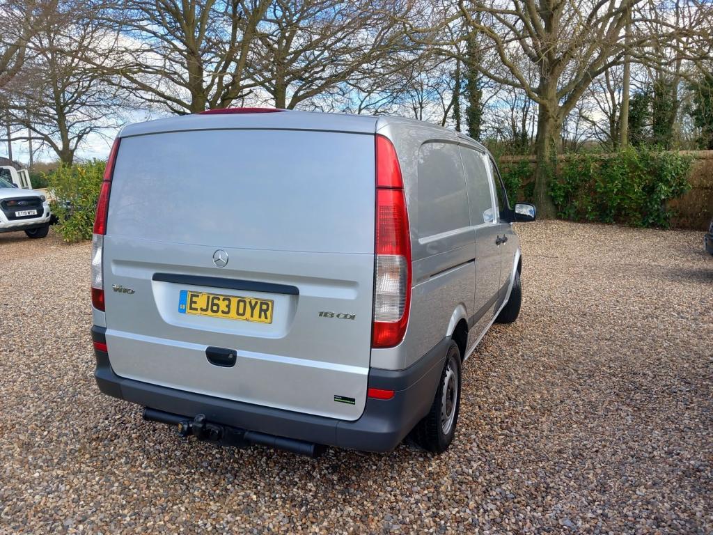MERCEDES-BENZ VITO