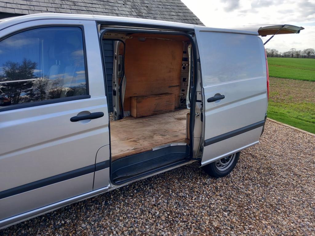 MERCEDES-BENZ VITO