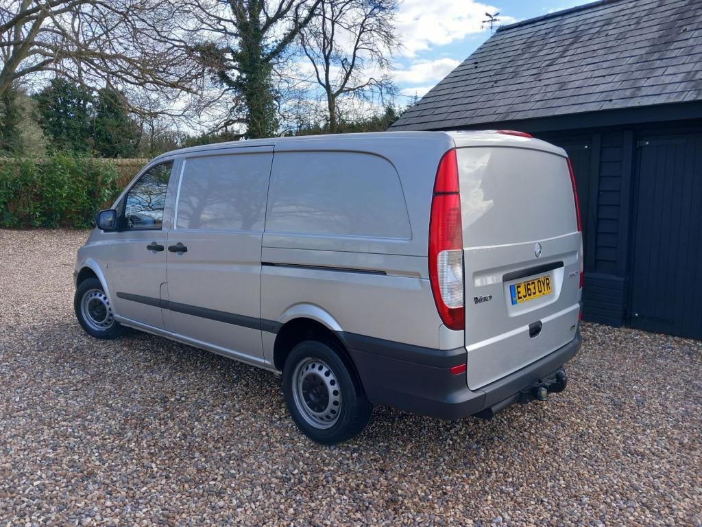 MERCEDES-BENZ VITO