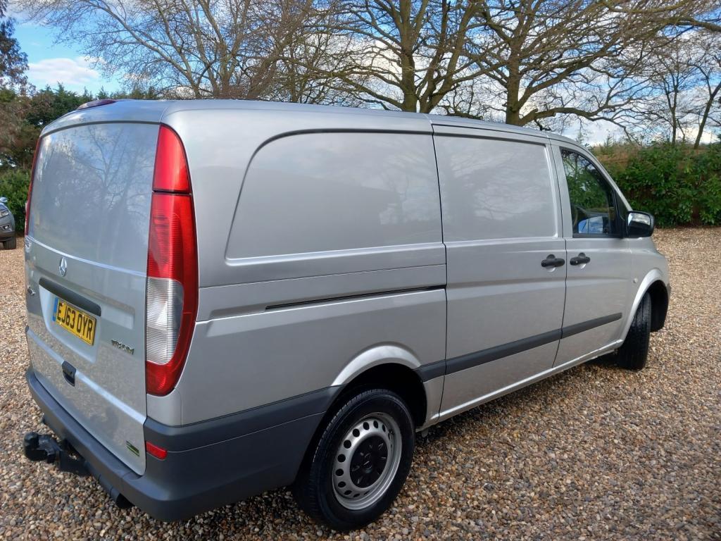 MERCEDES-BENZ VITO