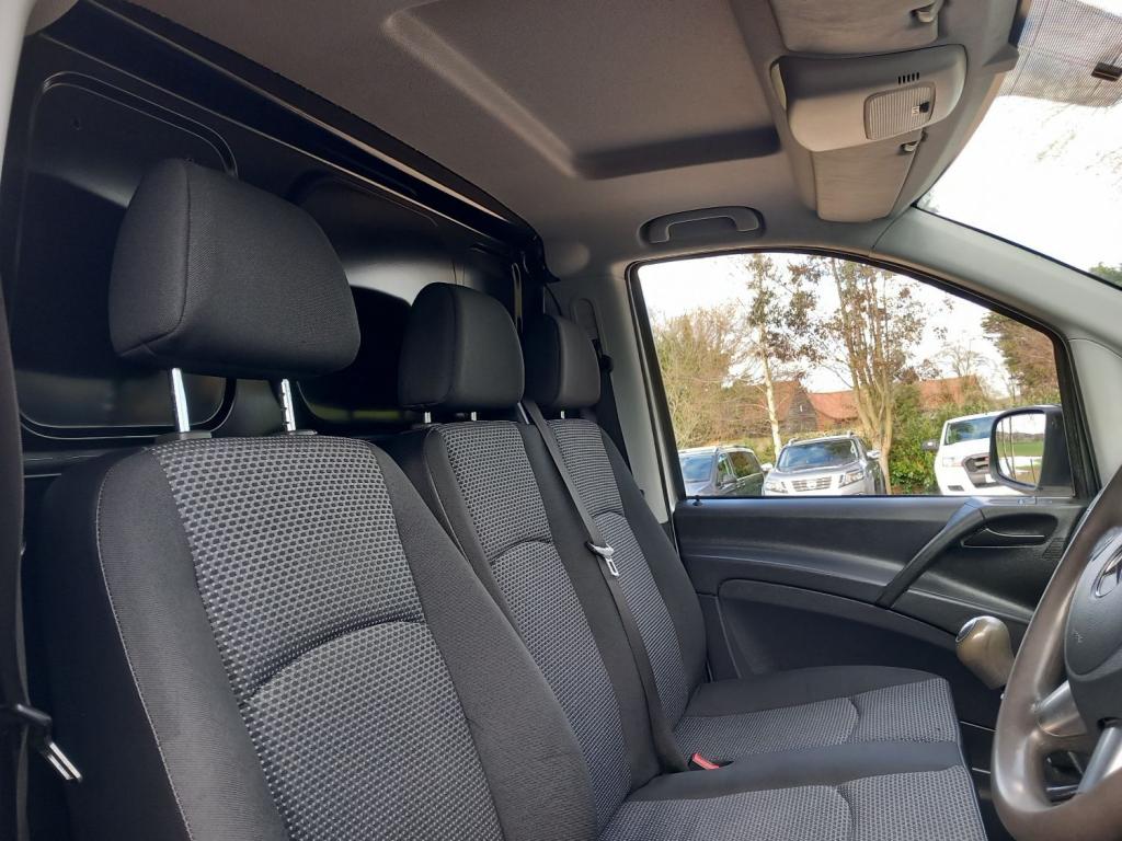 MERCEDES-BENZ VITO