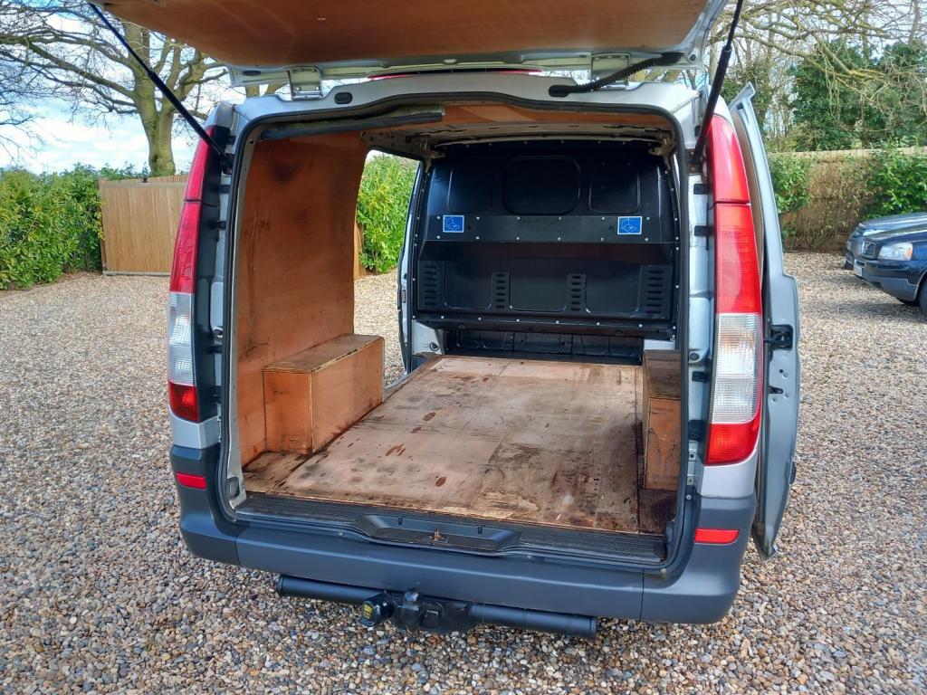 MERCEDES-BENZ VITO