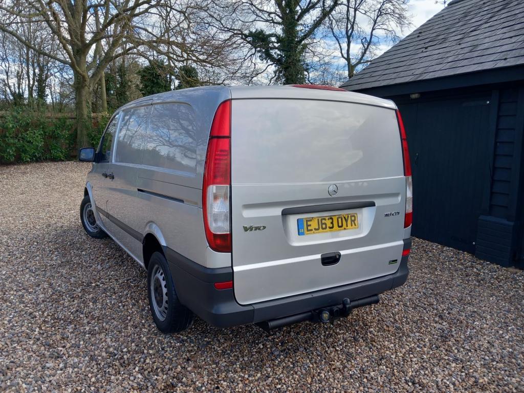 MERCEDES-BENZ VITO