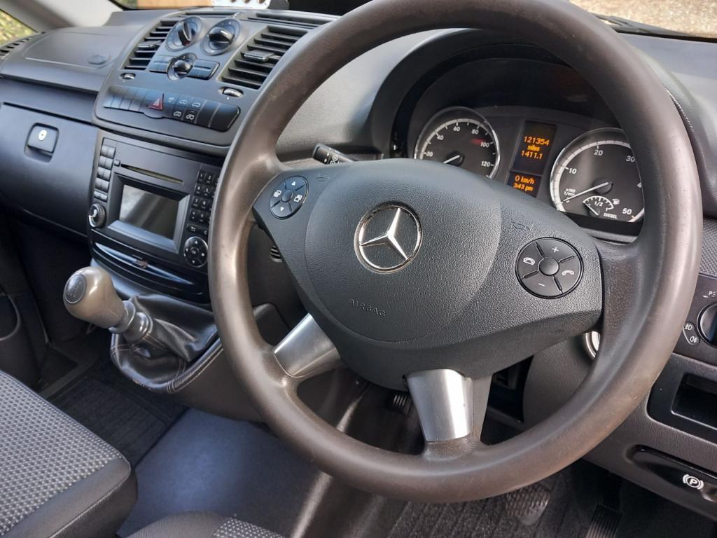 MERCEDES-BENZ VITO