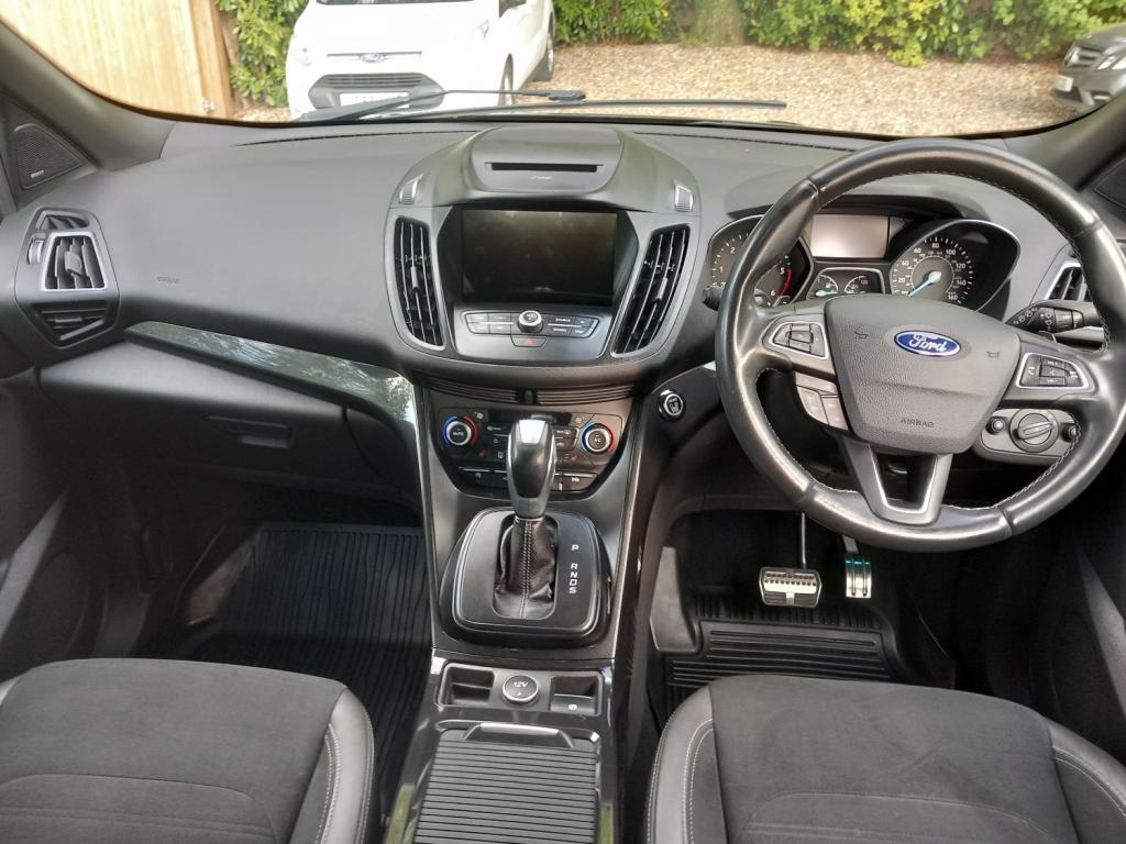 FORD KUGA