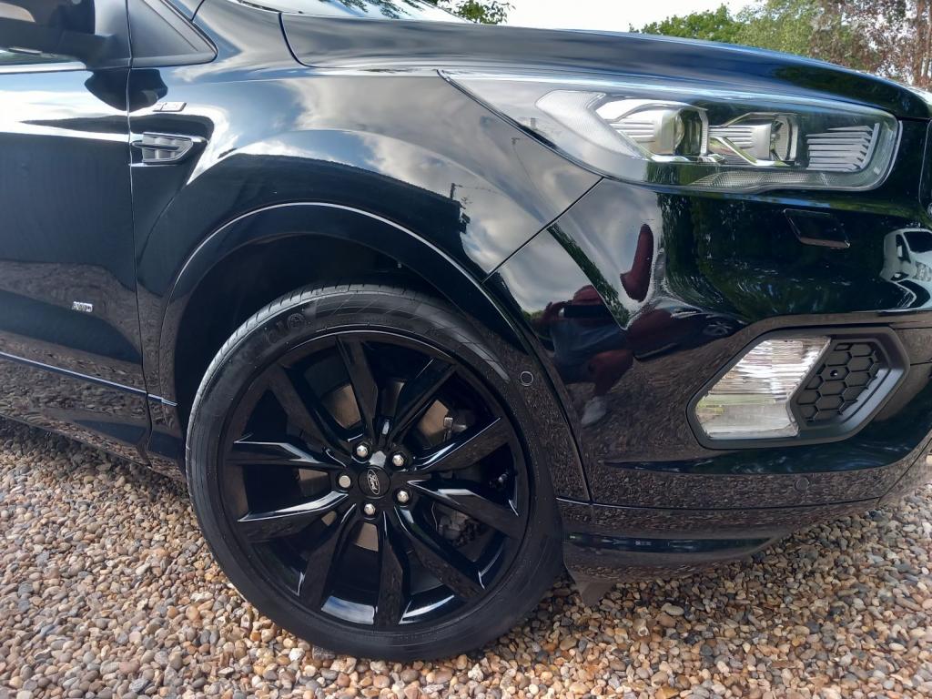 FORD KUGA