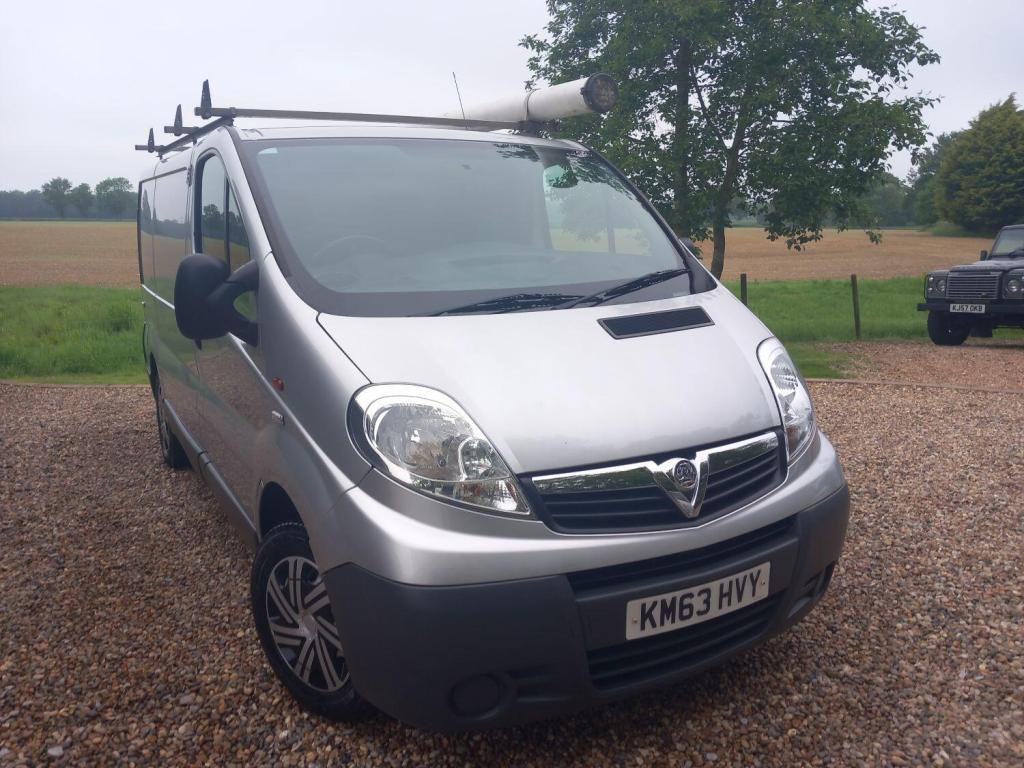 View VAUXHALL VIVARO 2700 CDTI PV