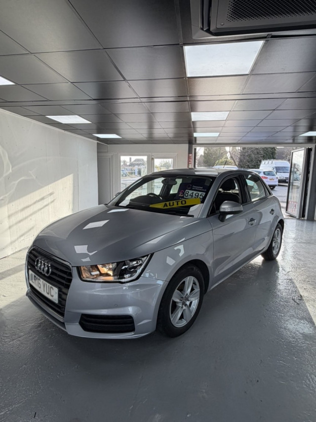 AUDI A1