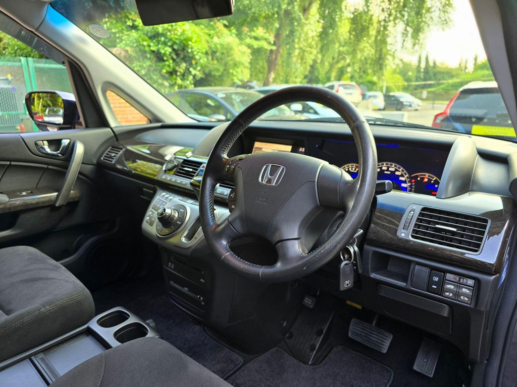 View HONDA ELYSION 2.4 G AERO EDITION AUTO PETROL ULEZ 8 SEATER SPORTS MPV ONLY 48,000 VERIFIED MILES FROM NEW