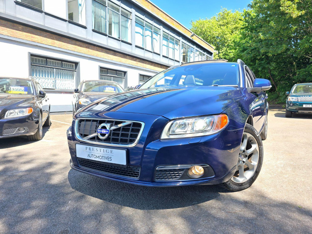 View VOLVO V70 1.6 T4 SE LUX RARE OCEAN RACE EDITION ONLY 19,000 VERIFIES MILES TOP SPEC SUNROOF CRUISE