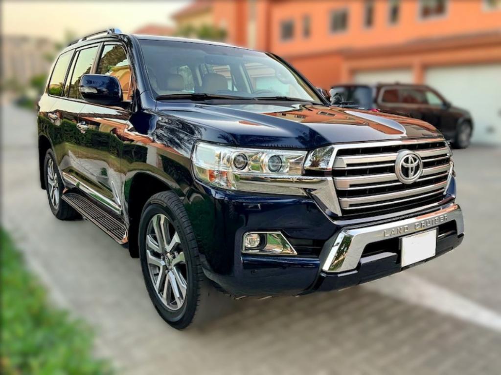 TOYOTA LAND CRUISER