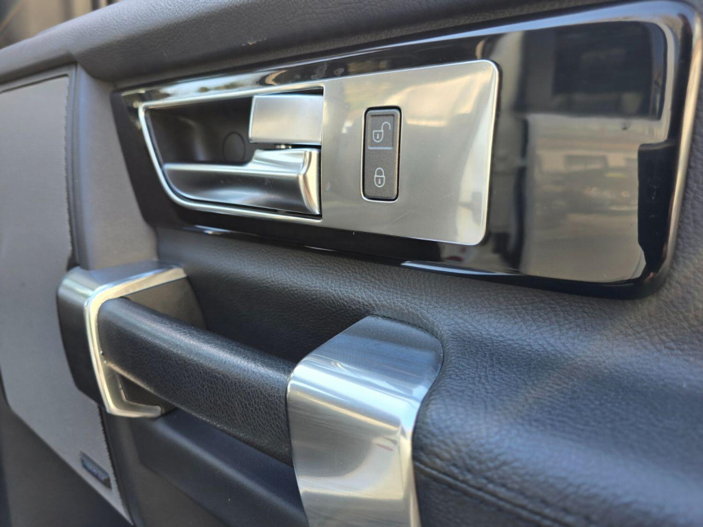 LAND ROVER DISCOVERY 4