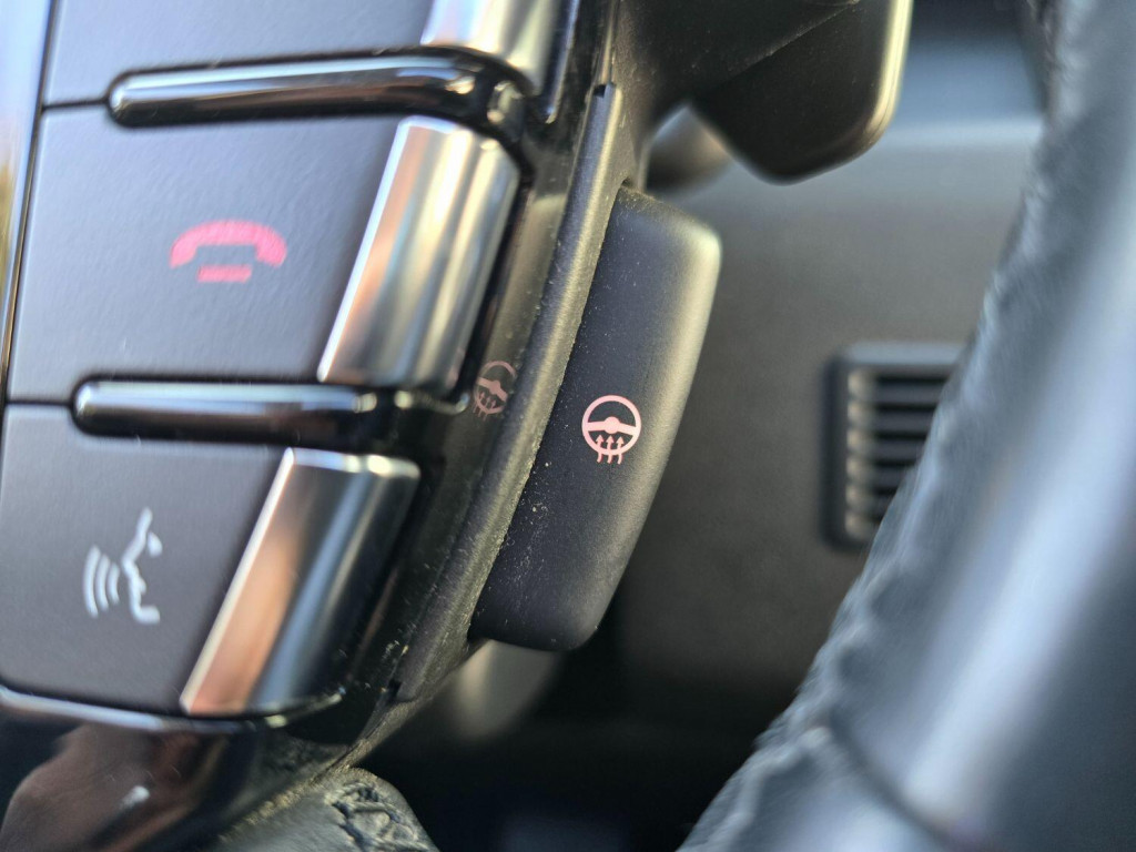 LAND ROVER DISCOVERY 4