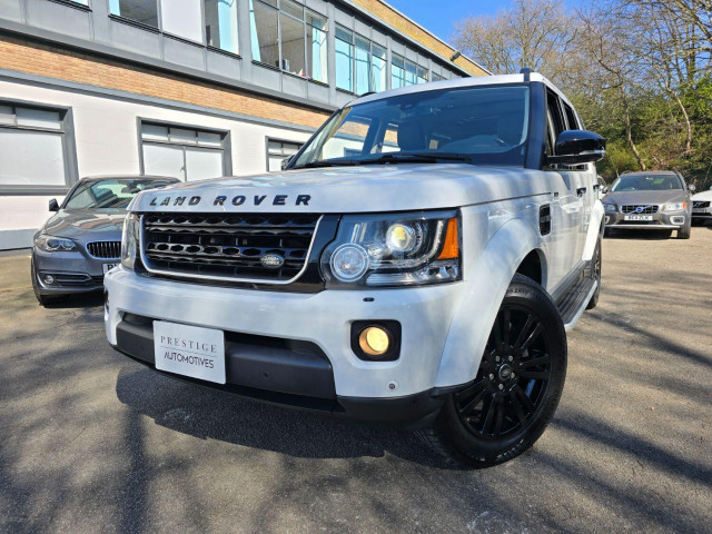 LAND ROVER DISCOVERY 4 3.0 LTR V6 SUPERCHARGED LHD FUJI WHITE TAX FREE VAT Q. PRICE PLUS TAX + VAT IF UK REGISTERED