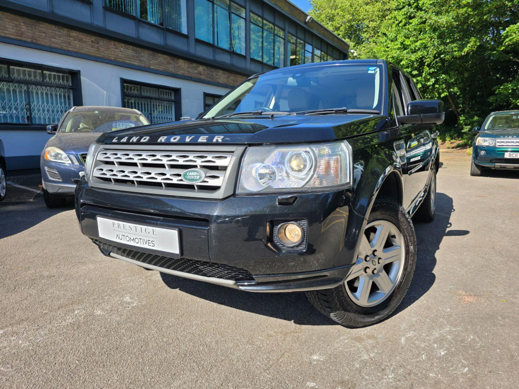 View LAND ROVER FREELANDER 2 3.2 i6 SE 230 BHP 5 SEATER LUXURY 4X4 ULEZ COMPLIANT 72,000 VERIFIED MILES SANTORINI BLACK BEIGE LEA