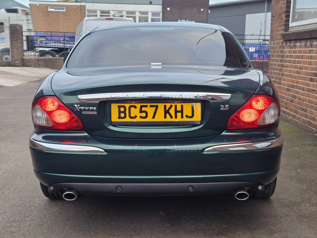 View JAGUAR X-TYPE 2.5 V6 SE AUTO PETROL ULEZ COMP GREEN IVORY LEATHER ***TRADE SALE ONLY***