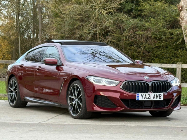 BMW 8 SERIES
