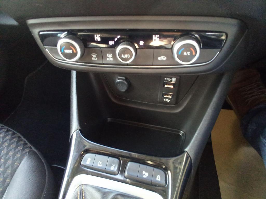 VAUXHALL CROSSLAND X