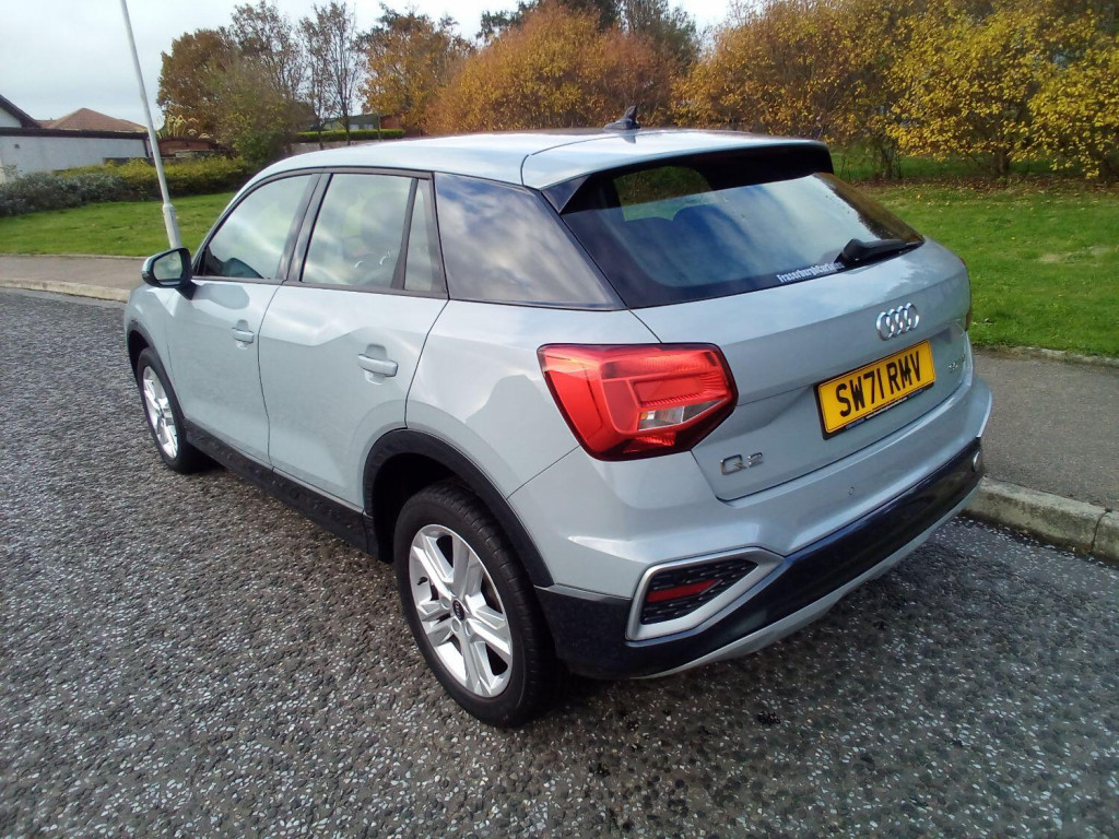 AUDI Q2