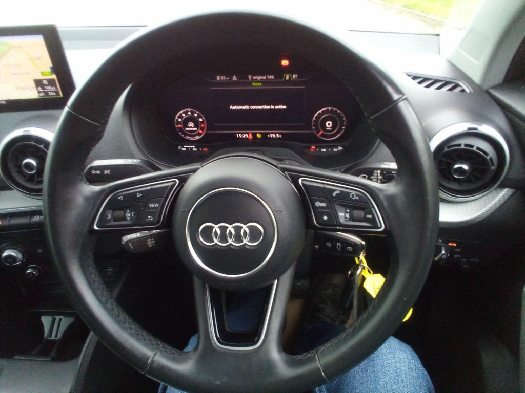 AUDI Q2