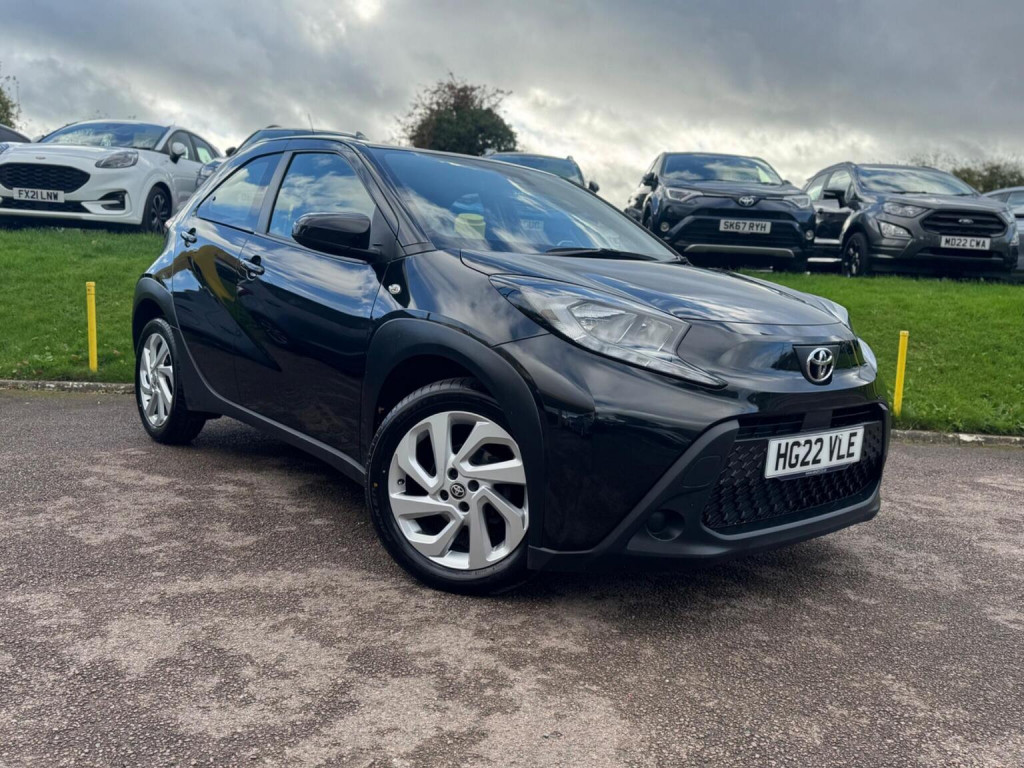 TOYOTA AYGO X