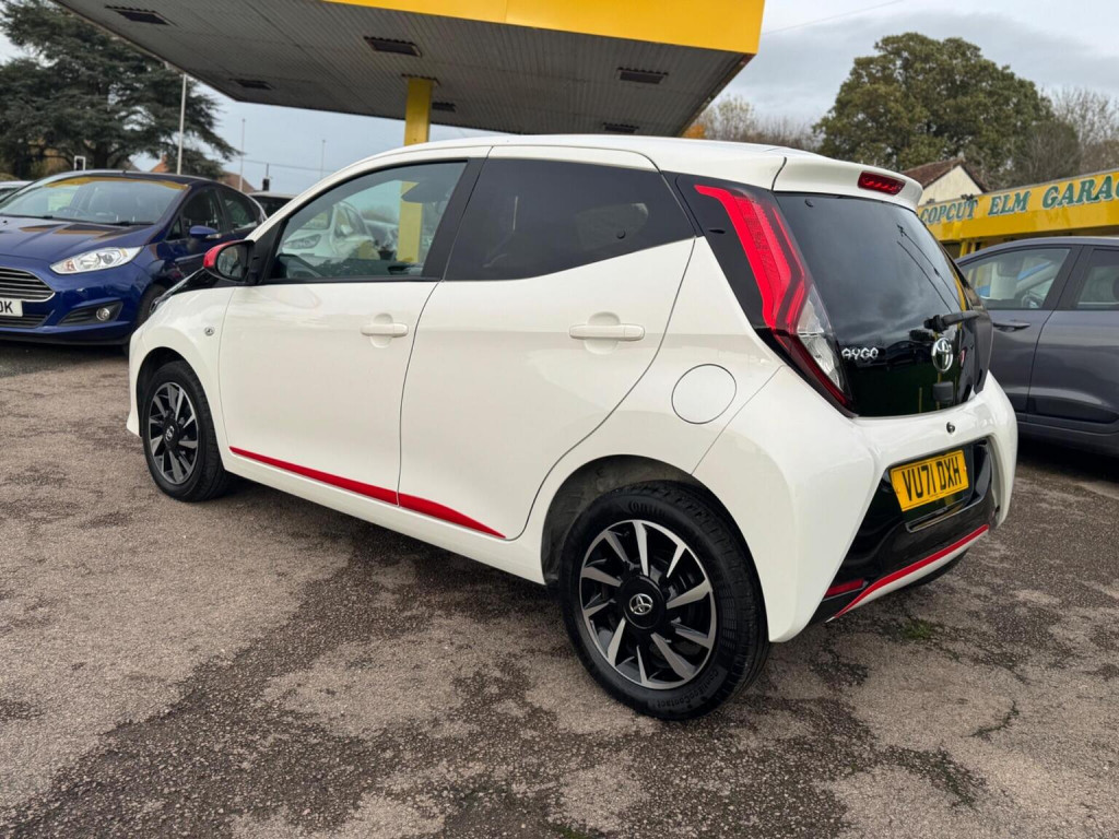TOYOTA AYGO