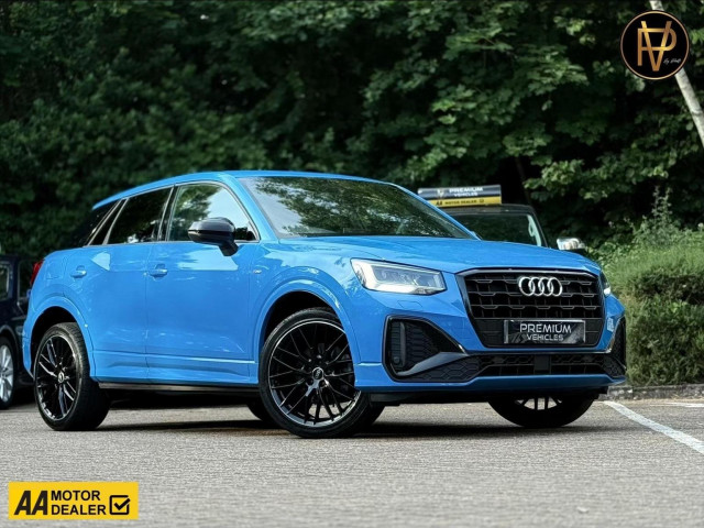 AUDI Q2