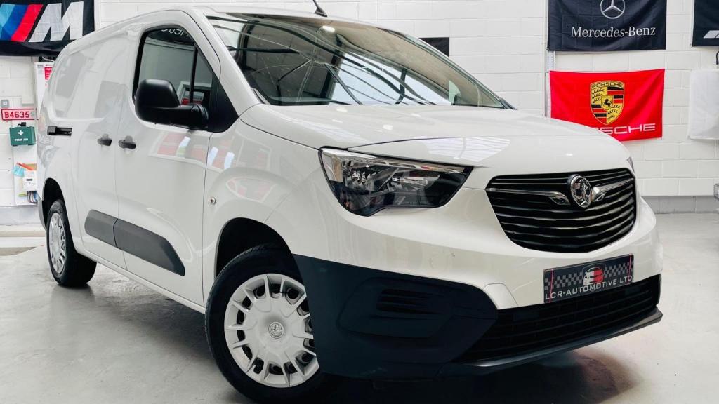 VAUXHALL COMBO 1.5 Turbo D 2300 Edition L2 H1 Euro 6 4dr