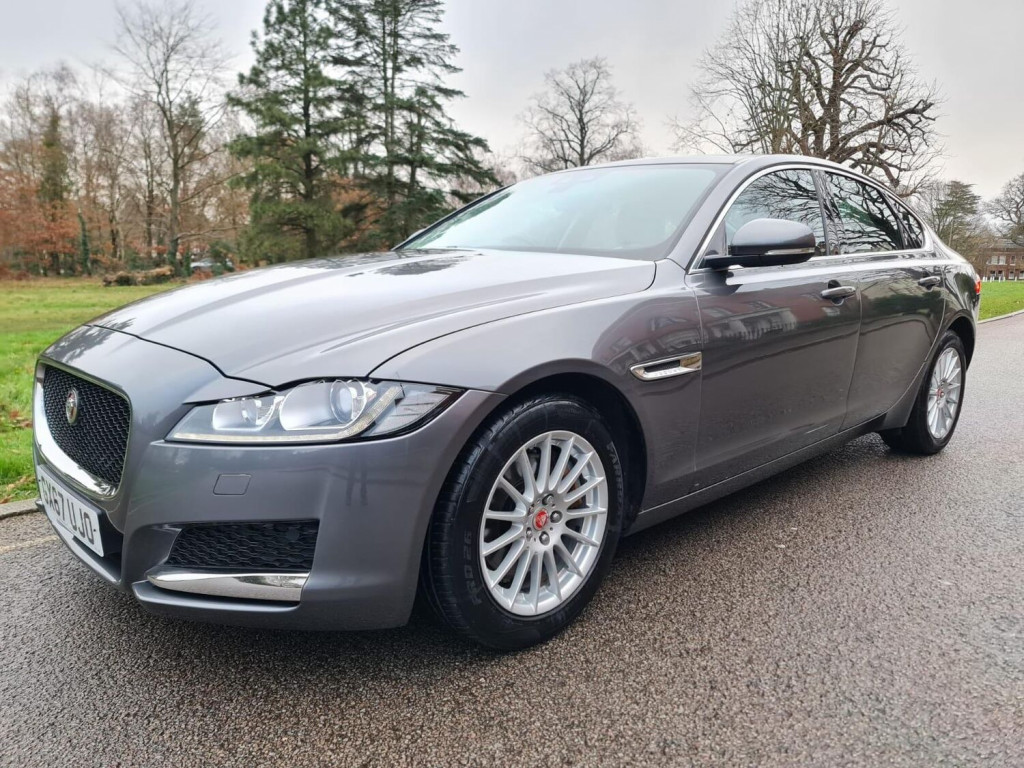 JAGUAR XF
