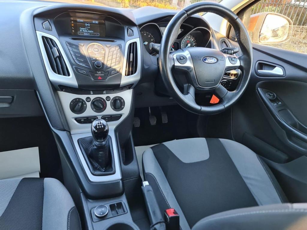 FORD FOCUS