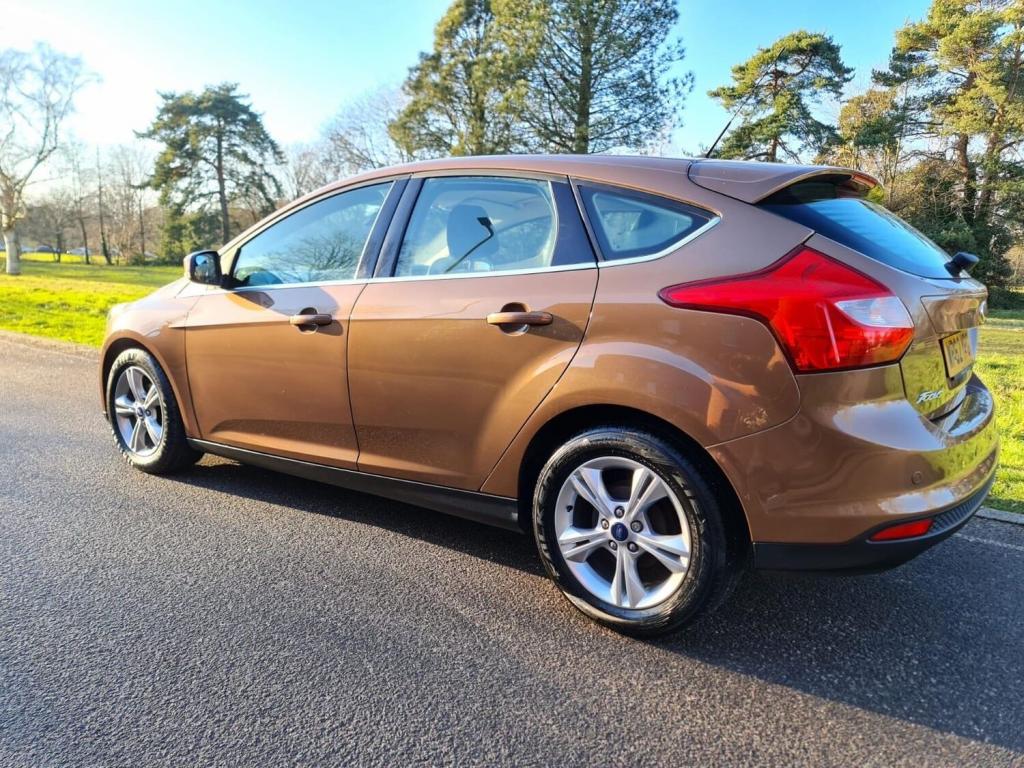 FORD FOCUS