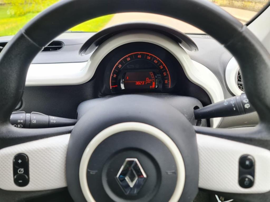 RENAULT TWINGO
