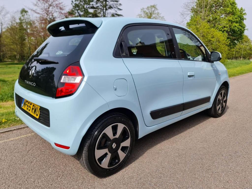 RENAULT TWINGO