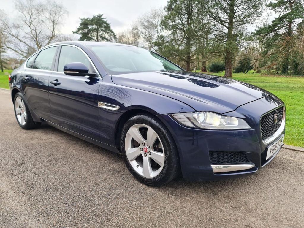View JAGUAR XF 2.0d Portfolio Auto Euro 6 (s/s) 4dr