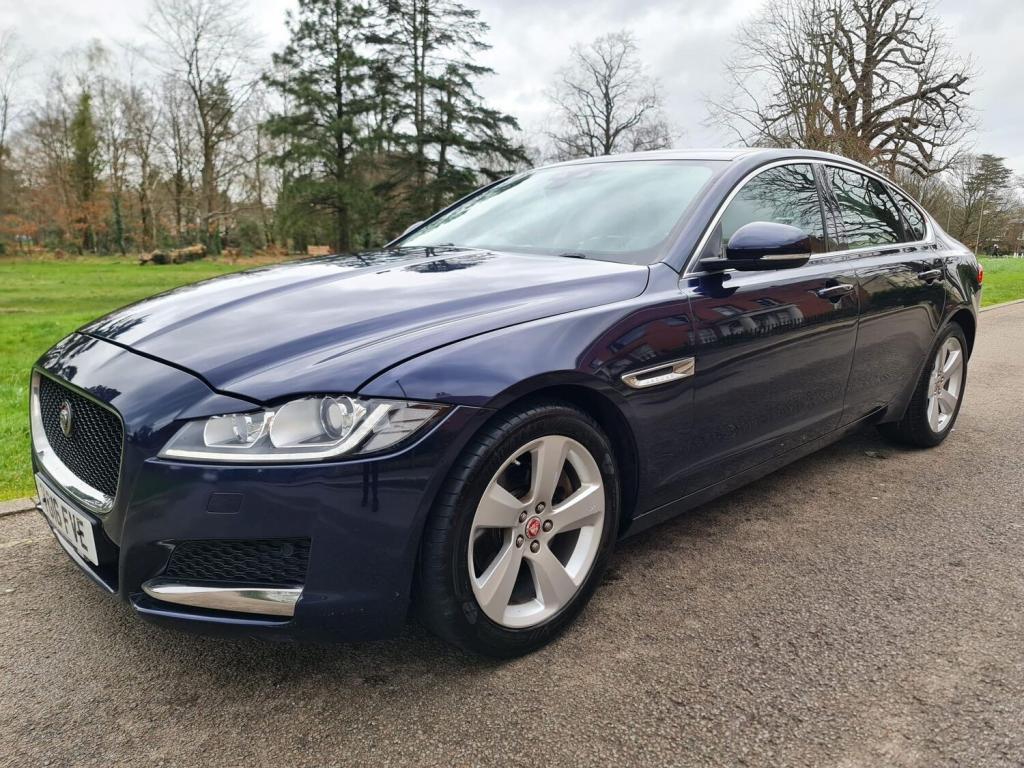 JAGUAR XF
