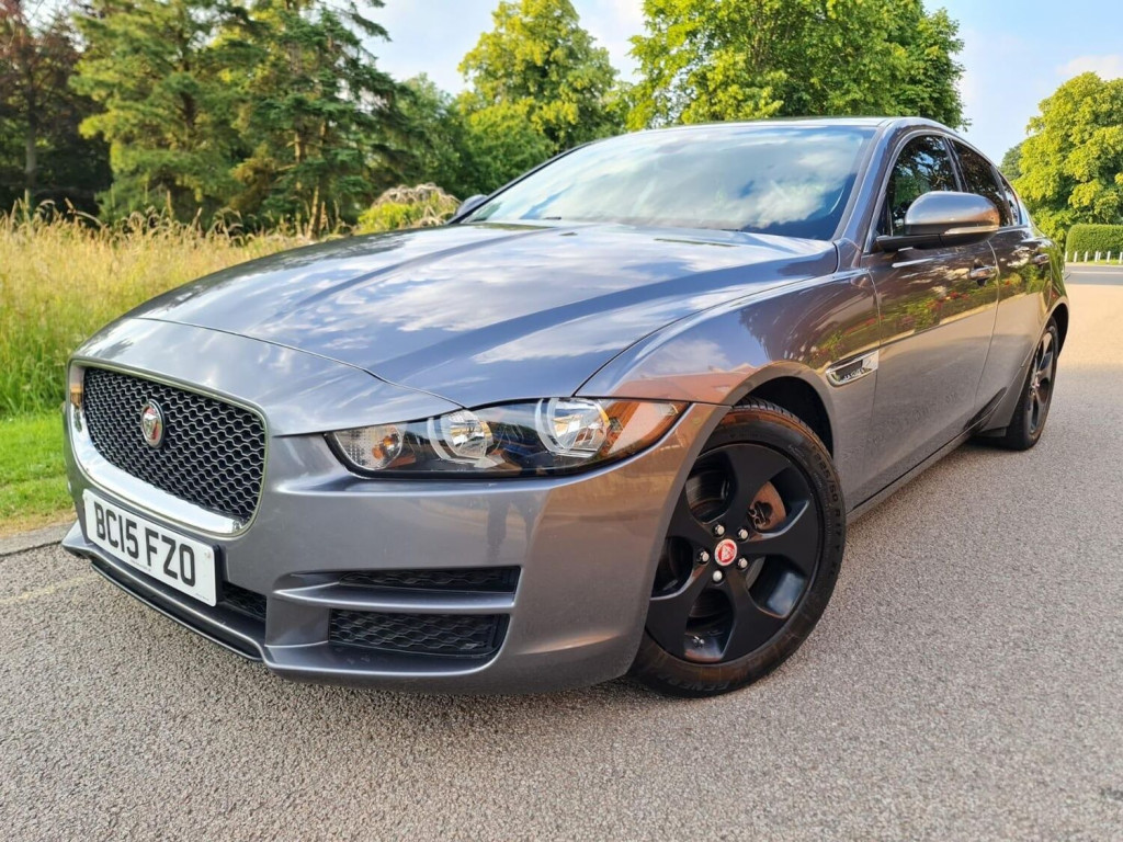 View JAGUAR XE 2.0 GTDi SE Auto Euro 6 (s/s) 4dr
