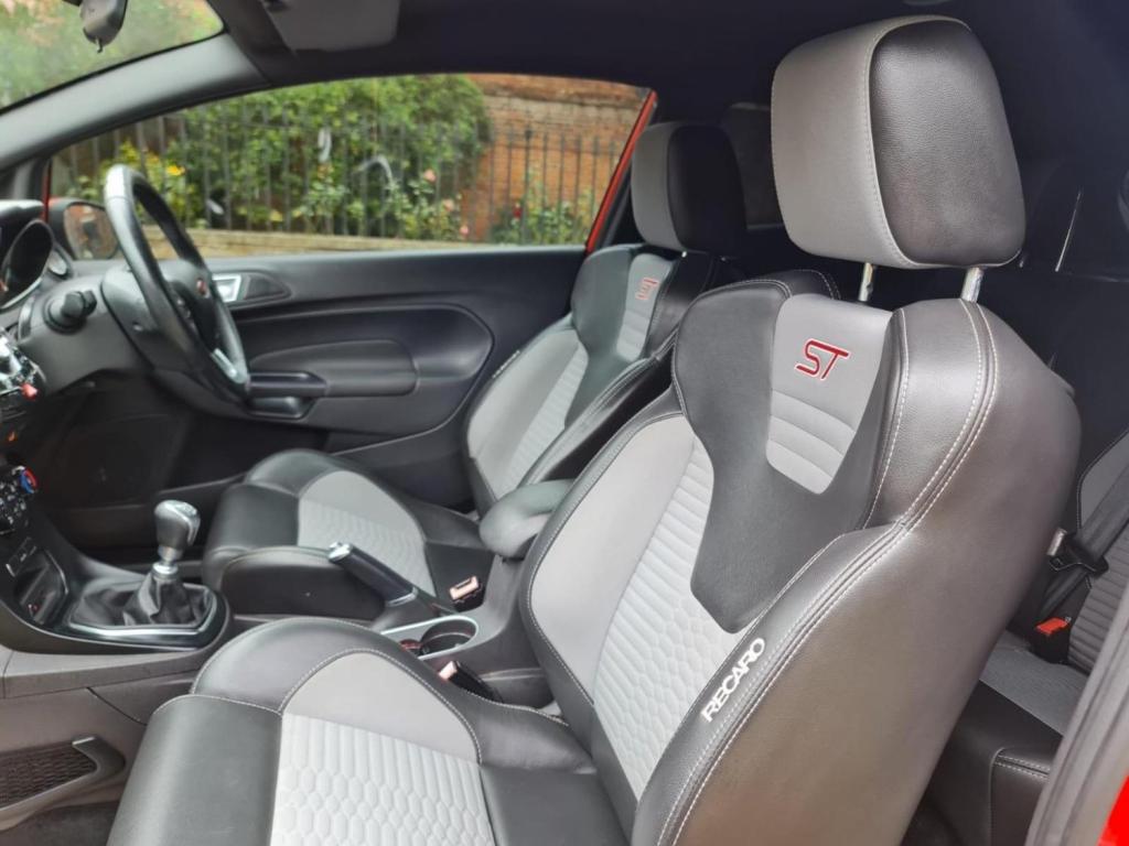 FORD FIESTA