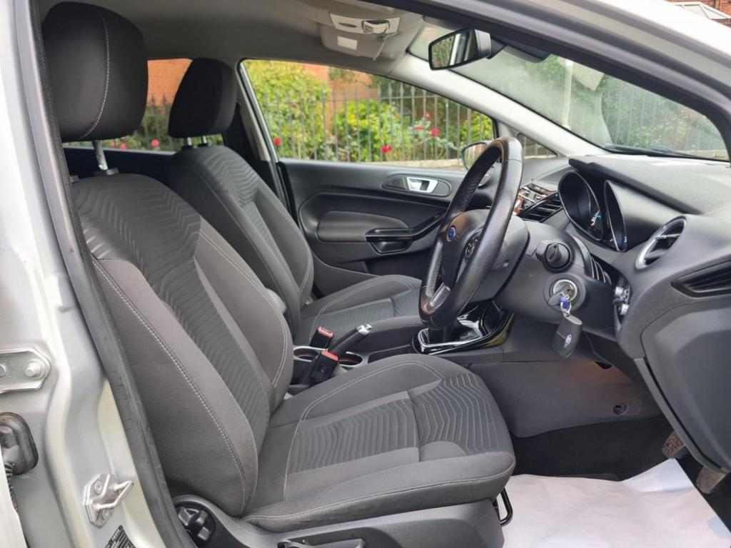 FORD FIESTA