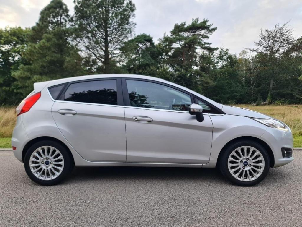 FORD FIESTA