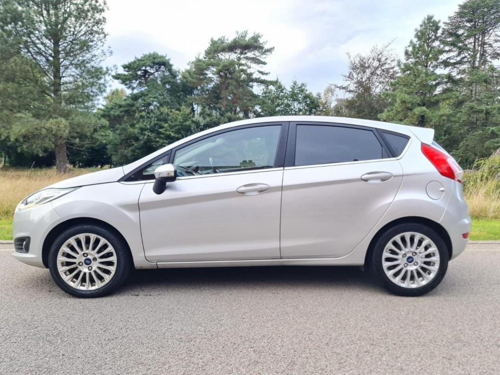 FORD FIESTA