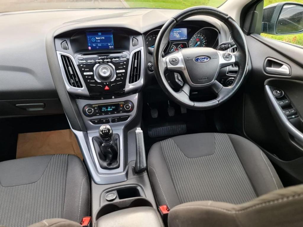 FORD FOCUS