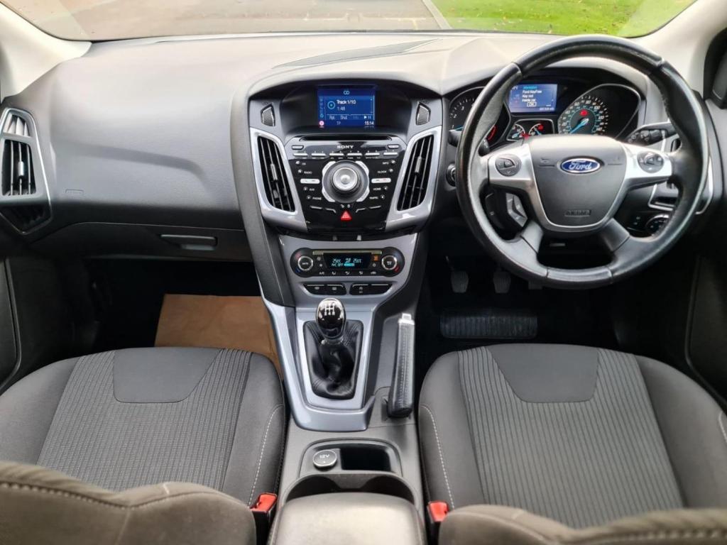 FORD FOCUS