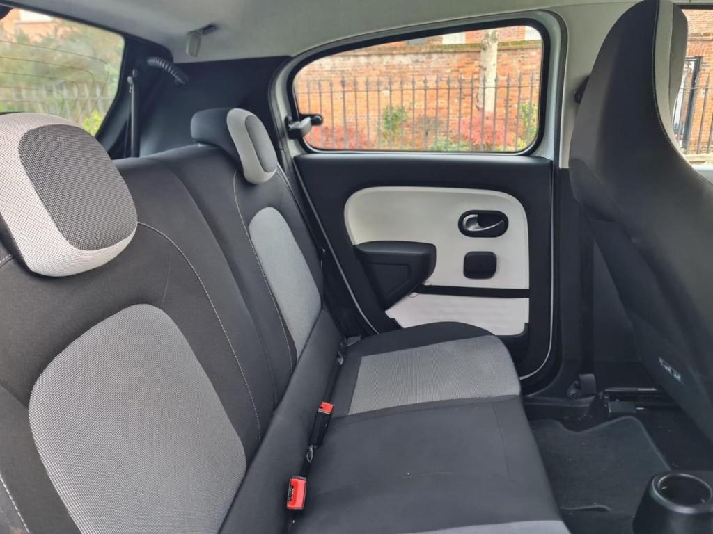 RENAULT TWINGO