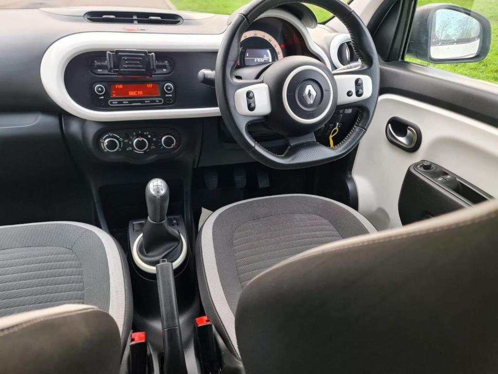 RENAULT TWINGO