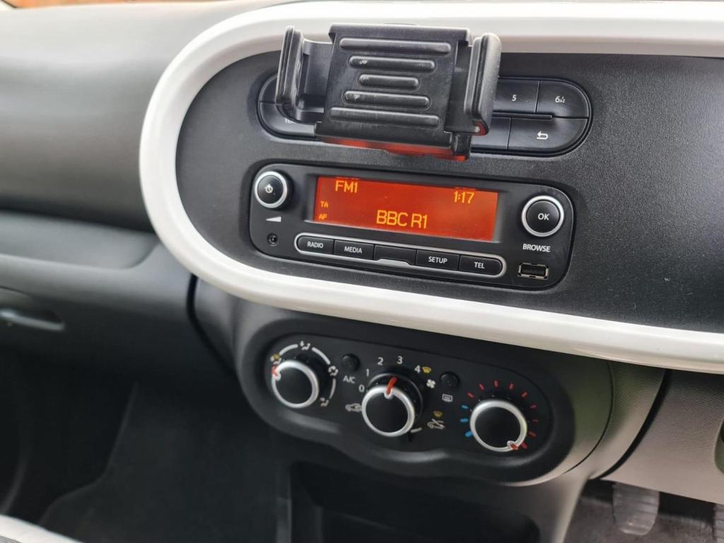 RENAULT TWINGO
