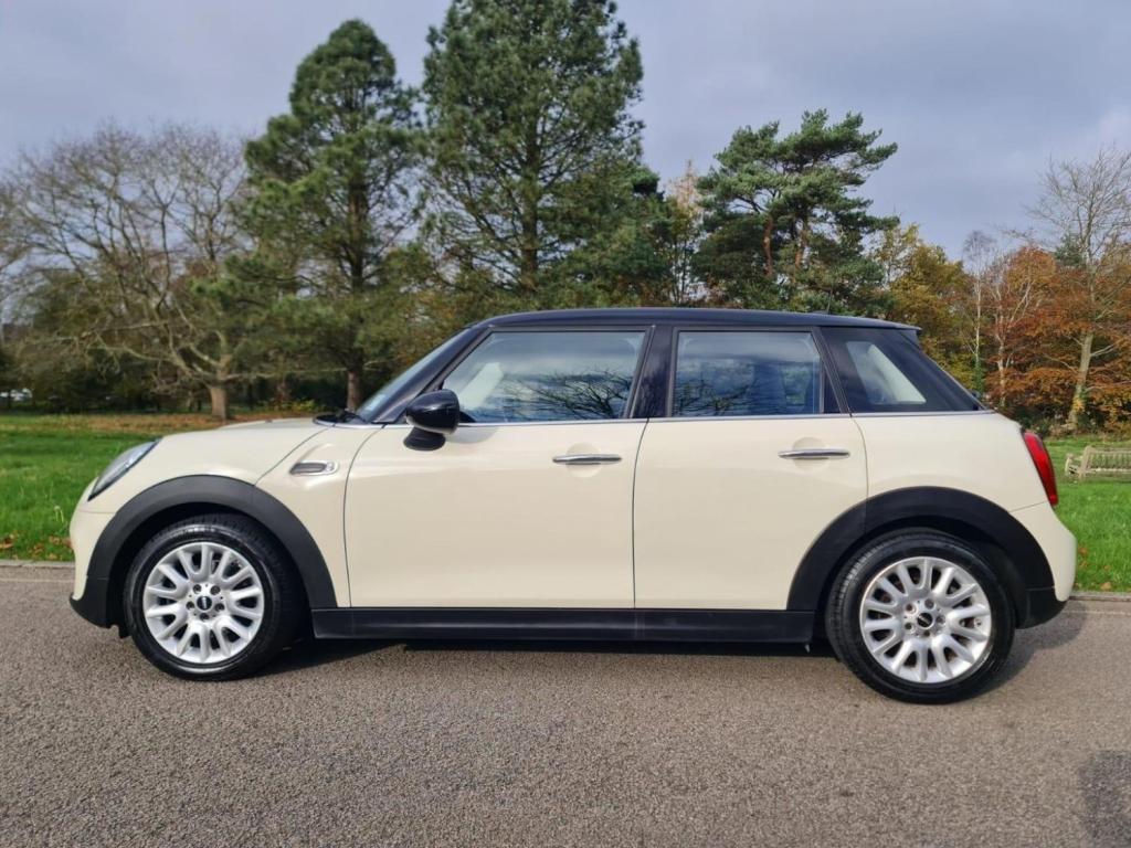 MINI HATCH